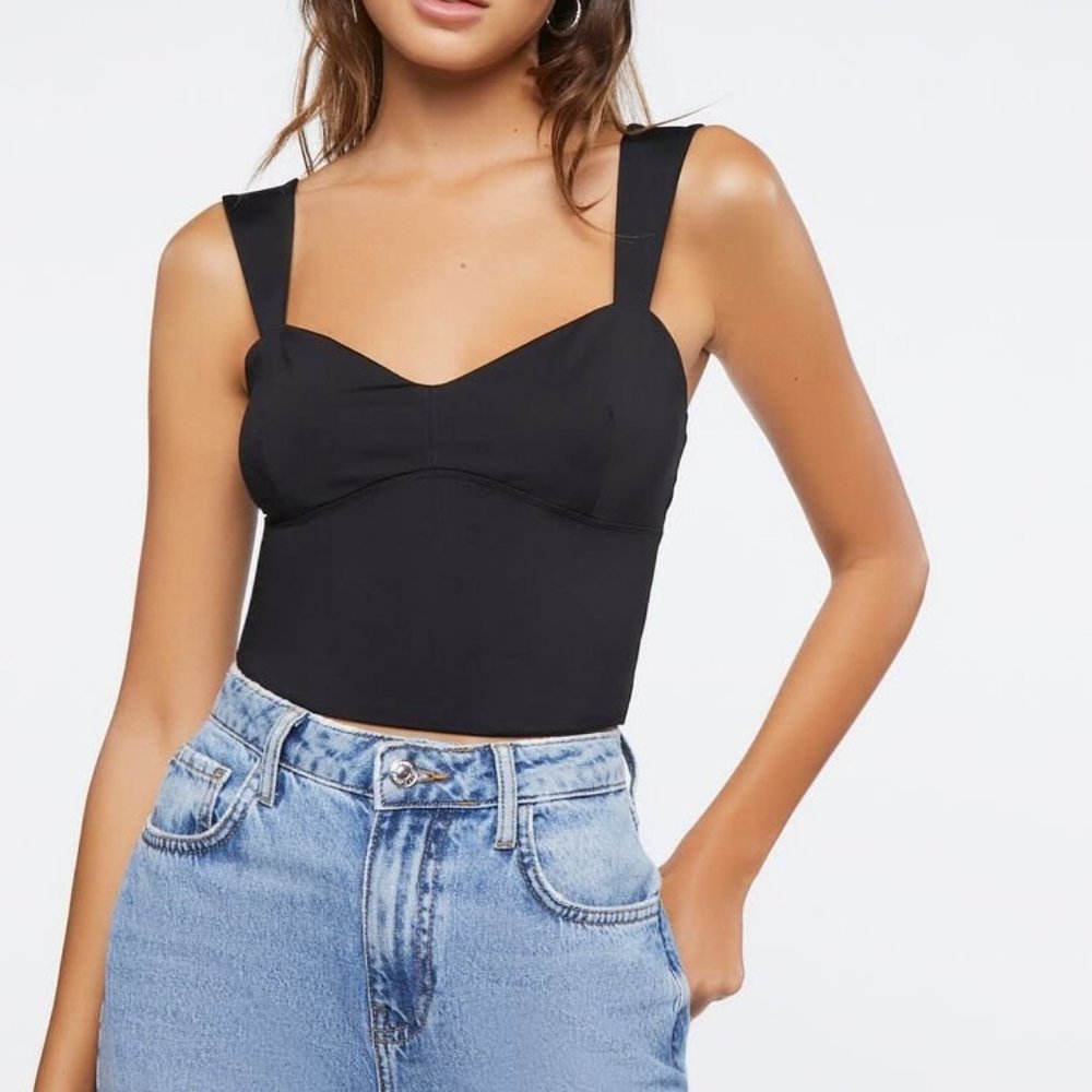 Black V Neck Crop Top with Adjustable Straps